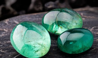 翡翠鉴定书 翡翠鉴定书上写纤维交织结构