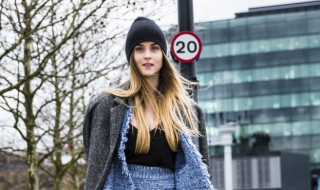 大衣的正确清洗方法（大衣怎么清洗最好）