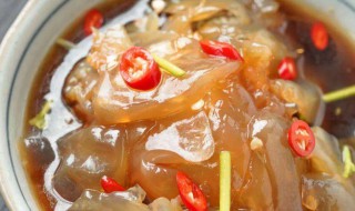 海蜇头用热水一焯会不会破坏营养（新鲜海蜇需要用热水焯水吗）