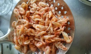 活的小虾是不是煮熟了再炸 炸虾是生着还是煮熟了再炸