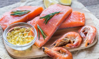 如何挑选三文鱼（如何挑选三文鱼头）