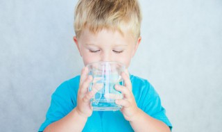 凉水和热水能兑着喝吗(凉开水和热水能兑着喝吗)