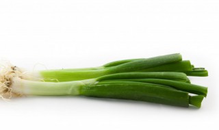 煮熟的葱是辛辣食物吗（葱熟了算不算辛辣食物）