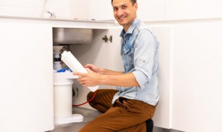 如何挑选净水器家用（如何选购净水器家用）