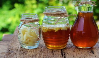 去年泡糖蒜的水今年还能用吗 腌糖蒜水来年可用吗