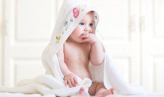 怎么戒掉孩子吃手指（小孩子如何戒掉吃手指）