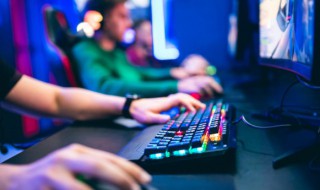 高中孩子沉迷游戏怎么办（高中生沉迷游戏怎么办）