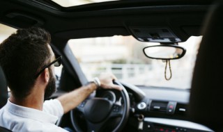 开车自驾游出行的注意事项有哪 开车自驾游出行的注意事项有哪三点