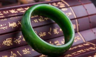 假翡翠的识别 翡翠真假鉴别