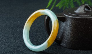 翡翠的拼音和意思 翡翠的拼音是怎么写的