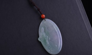 翡翠属于玉的一种吗（翡翠属于玉石的一种吗）