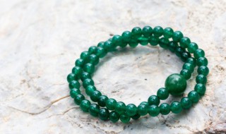 绿翡翠分类（绿翡翠介绍）