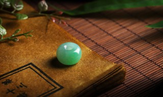 翡翠玉珠的功效与作用（翡翠玉珠的功效与作用是什么）