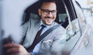 汽车变速箱油多长时间换一次(现代汽车变速箱油多长时间换一次)