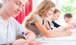 青字组词语（青字组词语一年级）