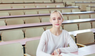 英语名言名句大全(苏格拉底英语名言名句大全)