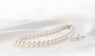 一颗珍珠一个盒子打一成语 一颗珍珠一个盒子打一成语疯狂看图