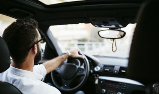 如何快速去除车内异味 怎样才能去除车内异味