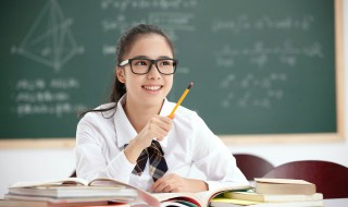 形容春雨的词语（怎么形容春雨的词语）