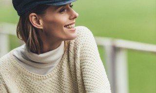 毛衣洗了掉色又掉毛特严重怎么办（洗毛衣掉毛严重怎么解决）