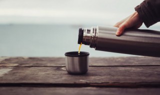 保温杯掉漆怎么补救(保温杯掉漆了怎么把漆都去掉)