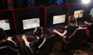 漫威复仇者联盟怎么切换角色（漫威复仇者怎么换人）