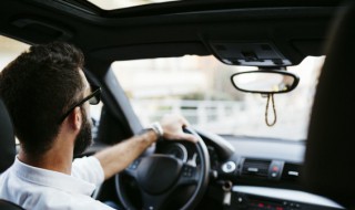 无证驾驶怎么处罚车主 无证驾驶怎么处罚车主有连带责任吗