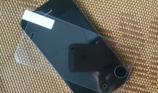 钢化膜多久换一次（手机钢化膜多久换一次）