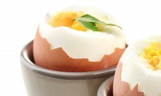 水煮鸡蛋与蒸熟的鸡蛋有区别吗（蒸鸡蛋与水煮鸡蛋有什么区别）