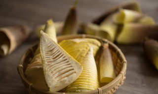 竹笋怎么处理后再吃（新鲜竹笋怎么处理才能马上吃）