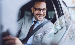 主驾驶一键升降怎么用 主驾驶一键升降是什么意思