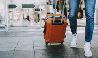 火车怎么托运行李 坐火车行李托运怎么办理