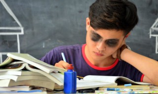 向心力的方向指向哪里（向心力的方向怎么判断）