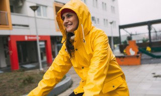 雨衣什么面料最好（雨衣什么料的好）