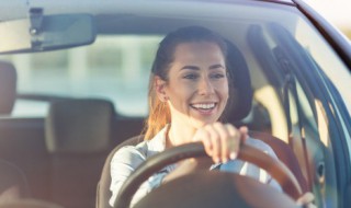 汽车空调反复清洗仍有霉味怎么解决（汽车空调清洗后还是有霉味）