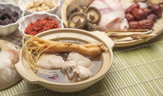 黄花菜干炖鸡可以加红枣吗 黄花菜煲乌鸡红枣可以吗