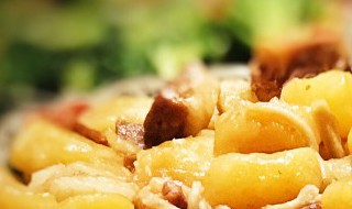 土豆炖牛肉要炖多长时间啊