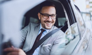 4s汽车保养需要带什么 去4s汽车保养需要带什么