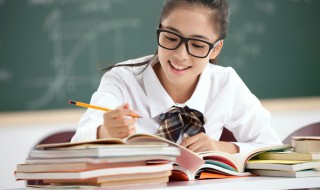 千字文的作者是谁是哪个朝代的（千字文是哪个朝代,哪个人撰写的）