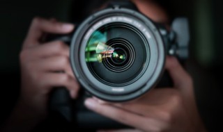 单反数码相机对焦环能转吗（单反相机变焦环怎么用）