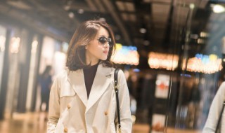 黑色打底衫应该怎么搭配衣服(黑色打底衫配什么外搭好看)