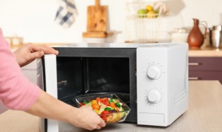 不锈钢碗能在微波炉里加热吗 不锈钢碗能用微波炉加热么