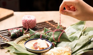 用电饭锅煮粽子需要多长时间（电饭锅煮粽子的方法和需要多长时间）