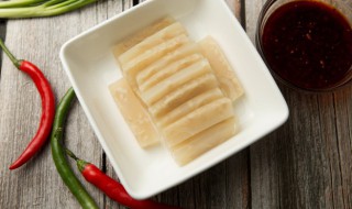 皮冻冷藏多长时间才能吃（皮冻放冰箱保存多久可以吃）