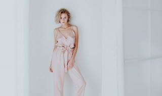 伤感网名女(伤感网名女生心碎霸气)