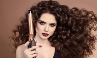 头发自然卷怎么办（小女孩头发自然卷怎么办）