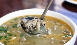 羊肉汤怎样做容易炖烂又好吃（怎么炖羊肉汤好吃又烂）