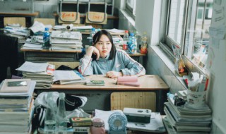 学生一个人坐有什么好处坏处（坐着有什么好处和坏处）