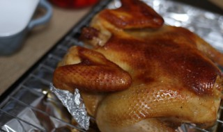 如何让卤鸡做得又嫩又好吃(鸡怎么卤才又嫩又好吃)