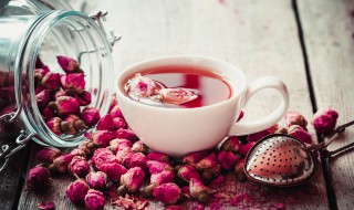 柠檬干和玫瑰花茶怎么泡茶 玫瑰花能和干柠檬茶一起泡喝吗